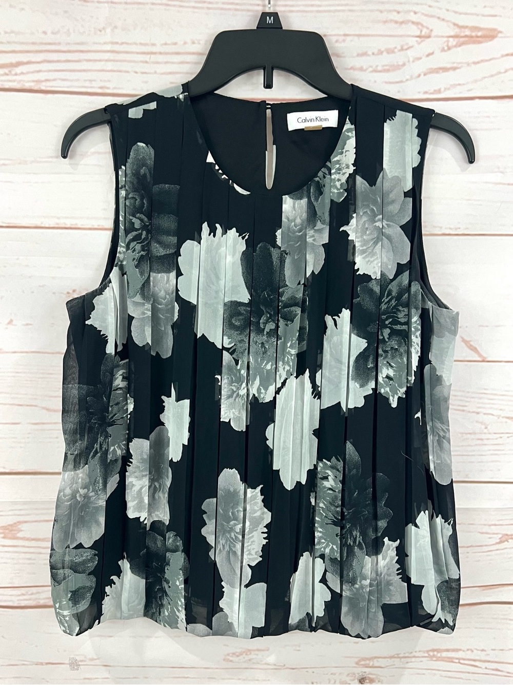 Calvin Klein Sleeveless Pleated Chiffon Floral Blouse